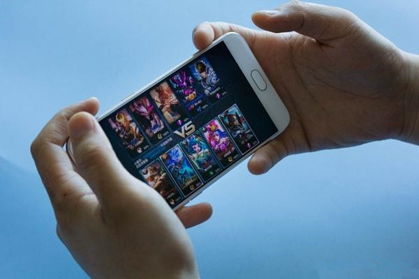 什么手机适合玩王者荣耀 最新王者荣耀手机排行榜