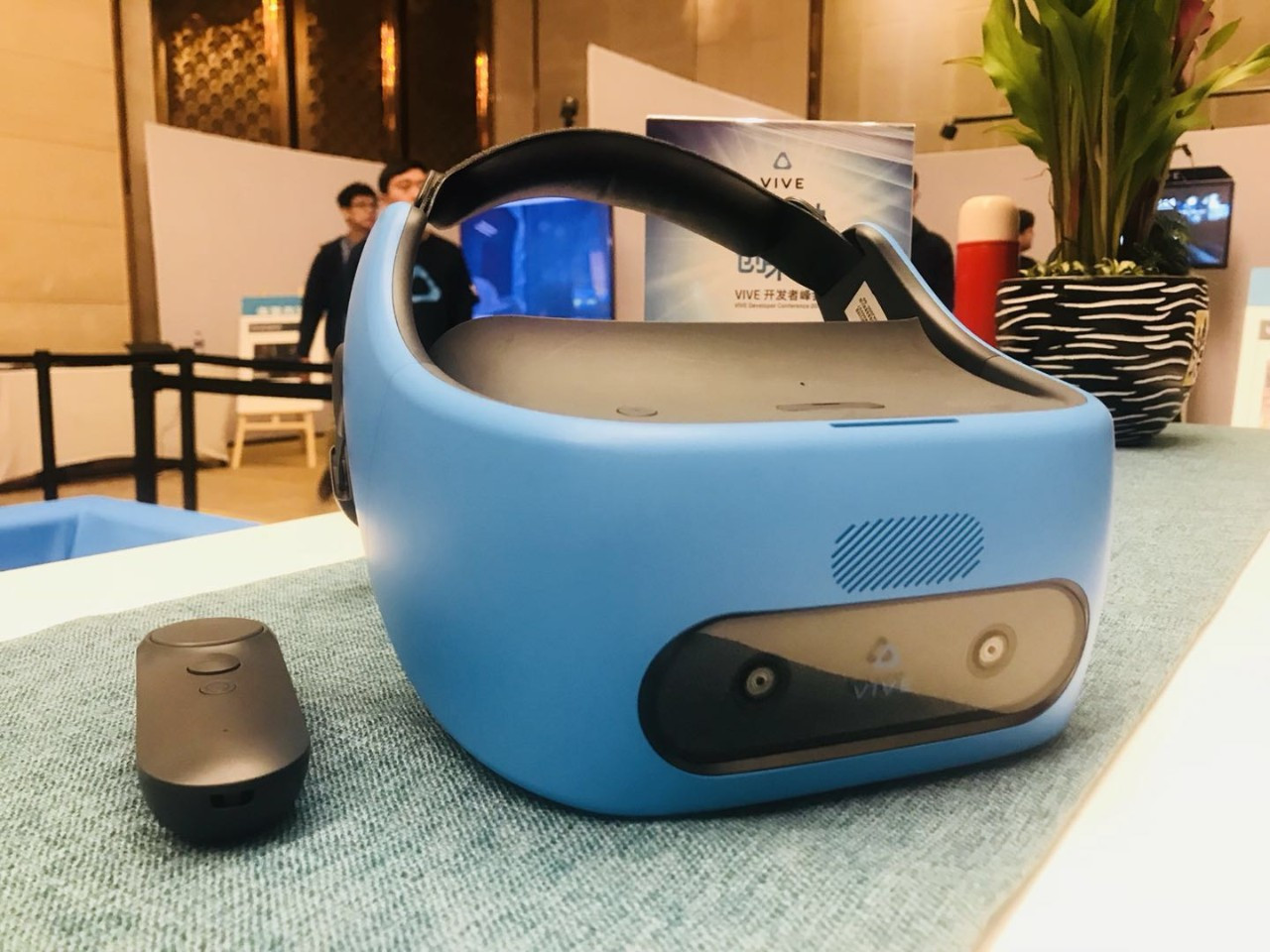 HTC VR一体机Vive Focus发布 VR一体机未来发展