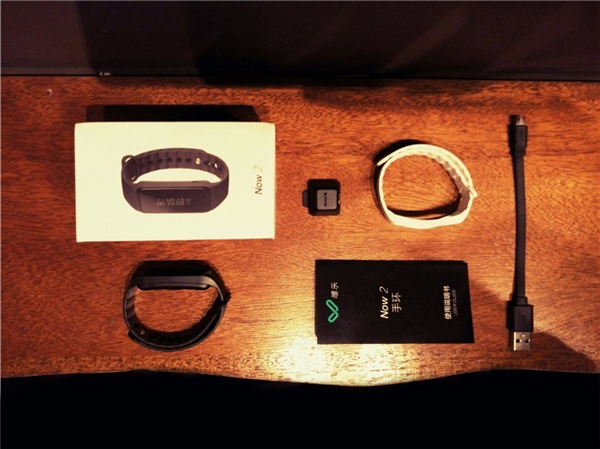 高颜值，硬实力 唯乐Now 2与bong 3智能手环对比评测