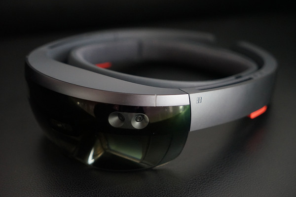 微软hololens智能AR眼镜怎么样 微软hololens智能AR眼镜评测