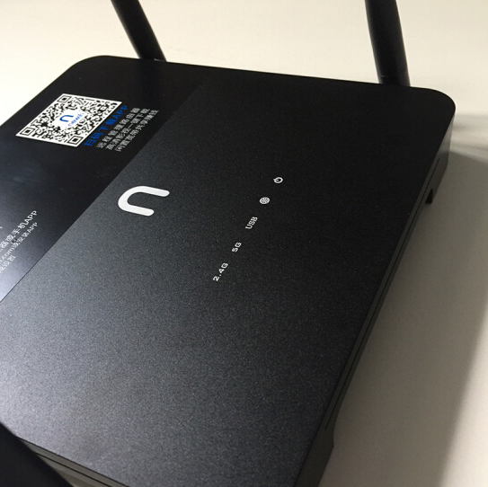 新路由3代智能无线路由器图片