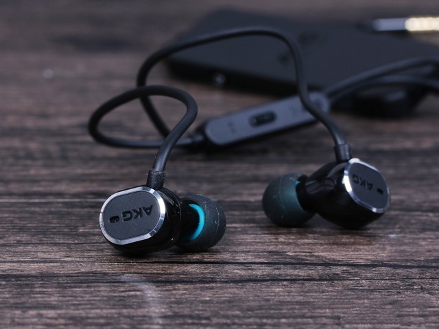 AKG N20NC降噪耳机评测