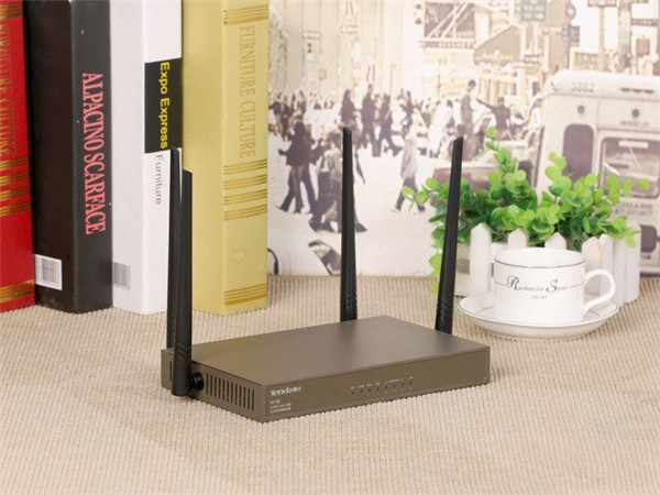 腾达W15E无线路由器开箱评测