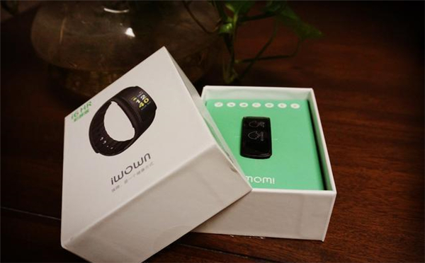 埃微彩屏i6HR手环开箱评测