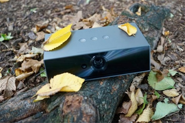 微鲸K1和极米Z4爵色哪个好