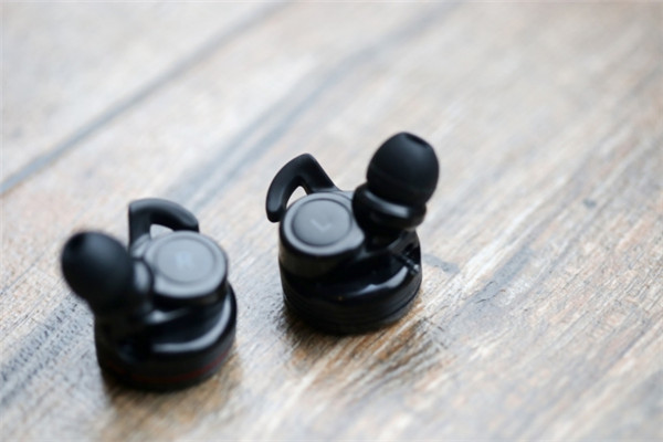 安桥w800bt和airpods对比评测