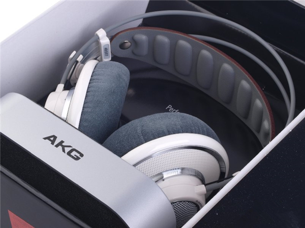 AKG K701监听耳机开箱评测