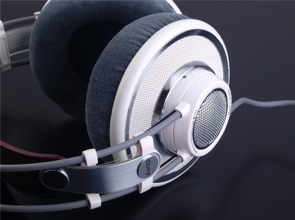 AKG K701监听耳机音质体验评测