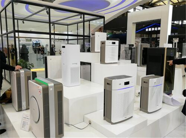 2018AWE亚都展出多款空气净化器