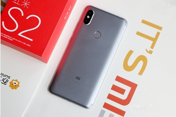 红米s2拍照好看吗