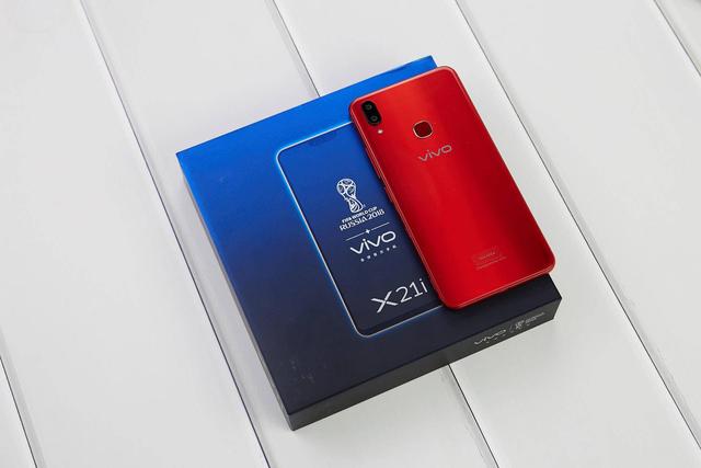 vivo X21i值得买吗