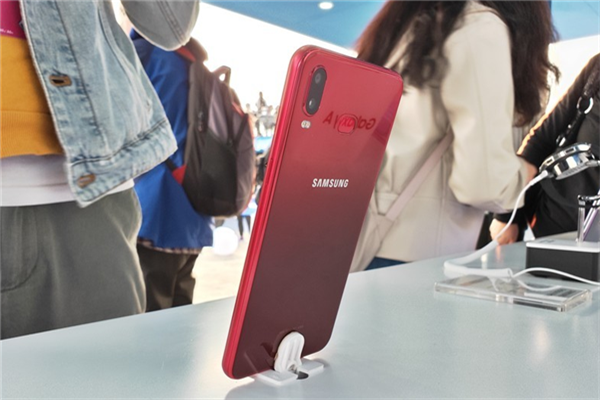 三星A6s参数怎么样