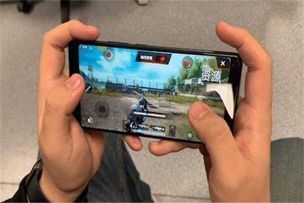 红魔Mars玩吃鸡卡不卡